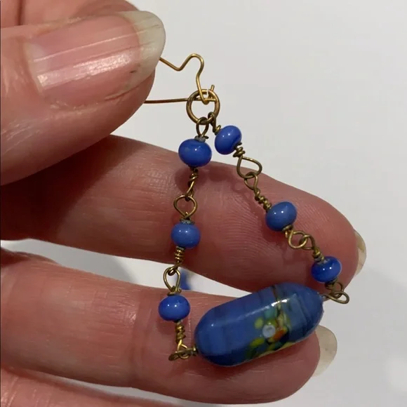 Vintage Victorian style blue glass bead and brass wire Dangle pierced Earrings - Picture 4 of 4